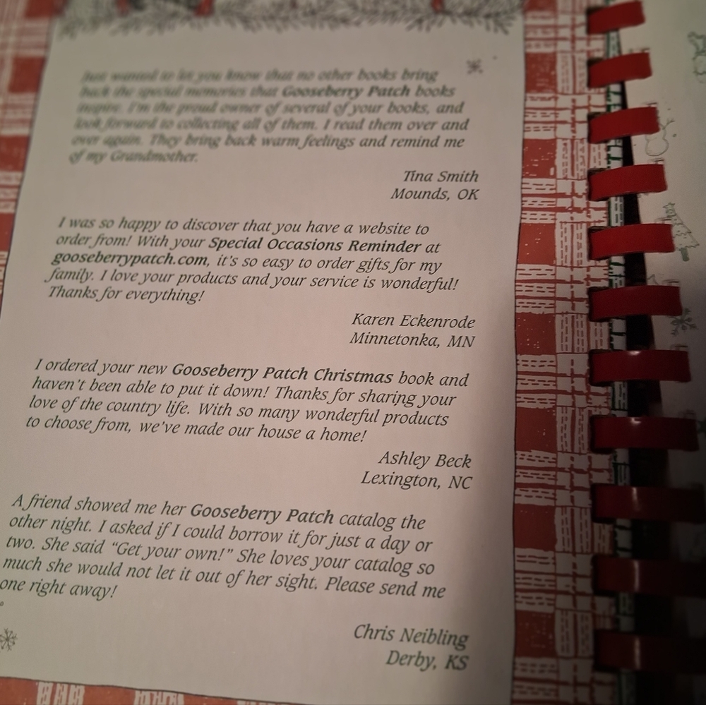 Gooseberry Patch "Christmas Pantry" Cookbook - Picture 6 of 7